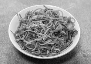 Veg schezwan noodles [350 g]
