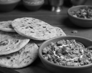 2 Roti with Egg Bhurj curry
