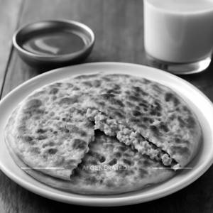 Paratha (paneer)