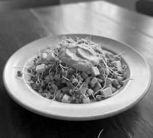 Paneer, Chickpea, Sprouts Salad With Creamy Source