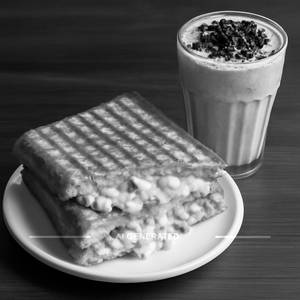 Cheese Corn Sandwich + Oreo Shake
