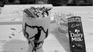Dairy Milk Fullyloaded Thickshake