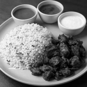White Rice With Chicken Fry
