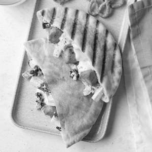 Smoky Chicken Tikka Pita Pocket[whole wheat].
