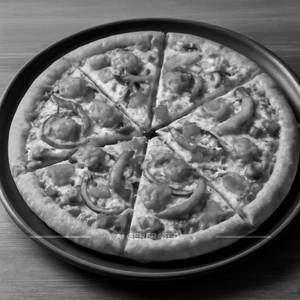 Large Masala Veg Pizza ( 8 pcs)