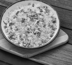 Burnt garlic rice