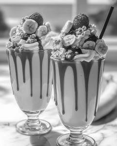 Banana Bommer Freak Shake