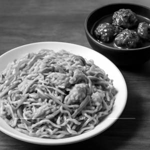 Chicken noodles 750  ml with  veg manchuria 250  ml