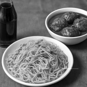 Veg Noodles+Veg Manchurian+Thums Up Soft Beverage [200 Ml]