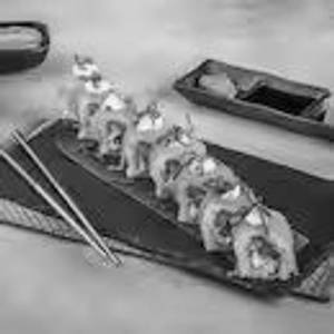 Smoked Salmonn With asparagus sushi