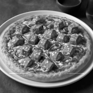 Chilli paneer pizza
