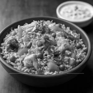 Vegetable Biryani With Raita