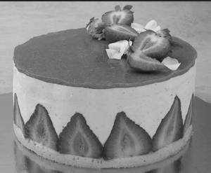 French Strawberry Cake