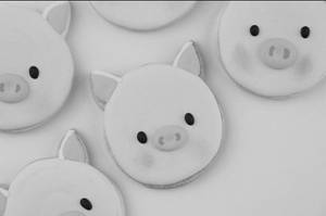 Pig Iced Cookie