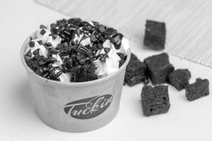 Brownie With Cream
