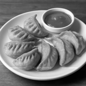 Veg Fried Momos [7 Pieces]
