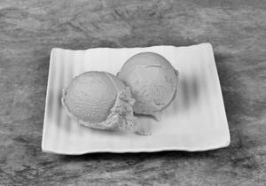 Strawberry Ice Cream [2 Scoops]