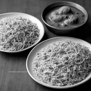 Spl Chicken Fried Rice Half + Double Egg Noodles + Chicken Curry (Sones)                                                                  