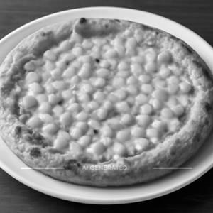 Golden corn pizza