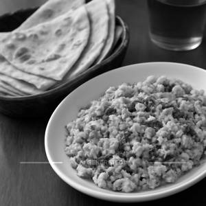 Egg Bhurji & Rumali Roti (4 Pieces(