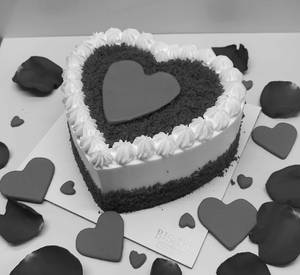 RED VELVET HEART SHAPED
