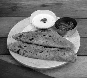 2 Ajwain paratha with curd