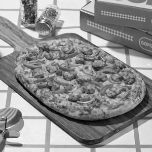 Chicken Makhani Pizza.