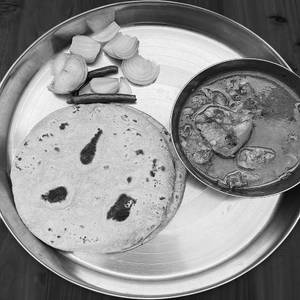 Chicken and 4 roti