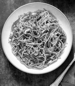 Chilli Garlic Noodle- Veg