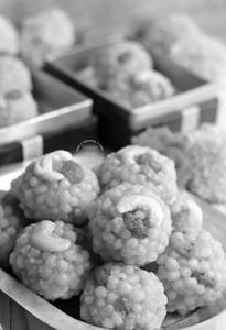 Navratan Laddu