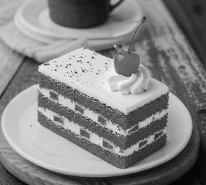 Red velvet pastry