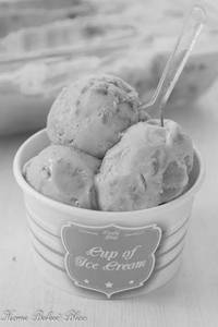 Strawberry Sibgle Scoop