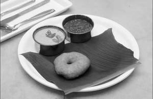 1 Vada with Sambhar