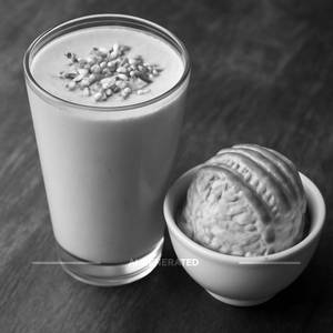 Pista Shake and Caramel Ice Cream Combo