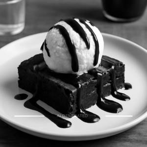 Brownie With Ice Cream