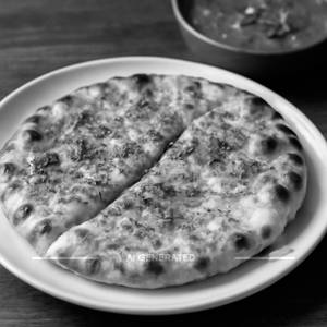 Masala Cheese Naan