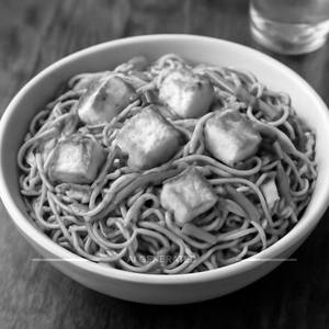 Paneer Hakka Noodles