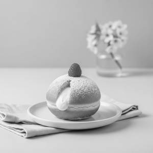 Cream Cheese Bomboloni