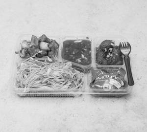 Veg Noodles Platter