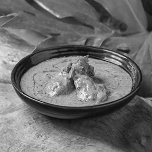 Classic Butter Chicken Masala (With Bone).