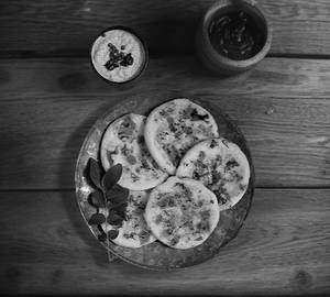 Tomato Uttapam
