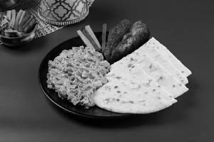 Classic Chicken Shawarma Plate