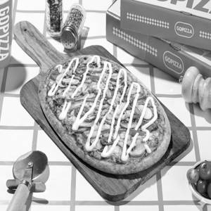 K-Swicy Mushroom Veg Pizza.