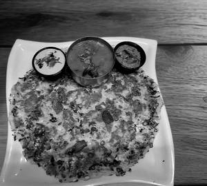 Paneer Uthappam (approx 12-14 Inch)