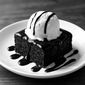 Brownie With Vanilla