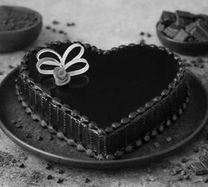 Eggless Chocolate Heart Shaped