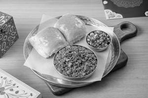 Chiken Keema Pav (2 Pcs)