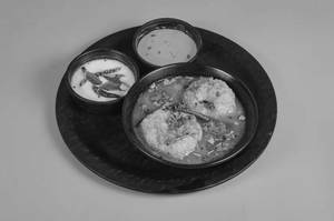 Sambhar Vada