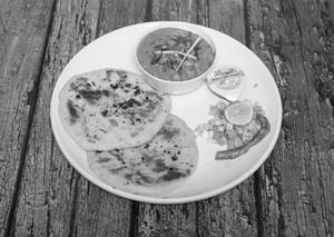 Chole Kulcha.