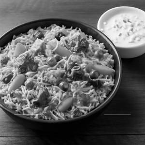 Veg Biryani With Raita